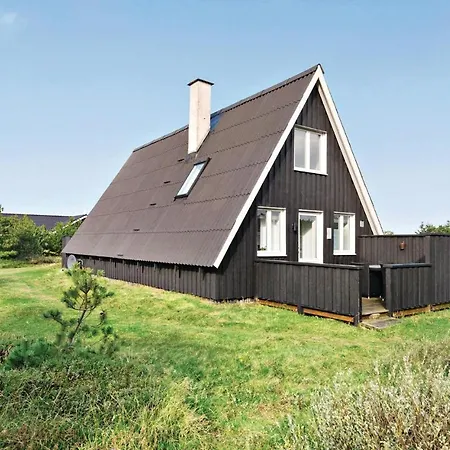 Tatil Evi Three-bedroom Holiday In *